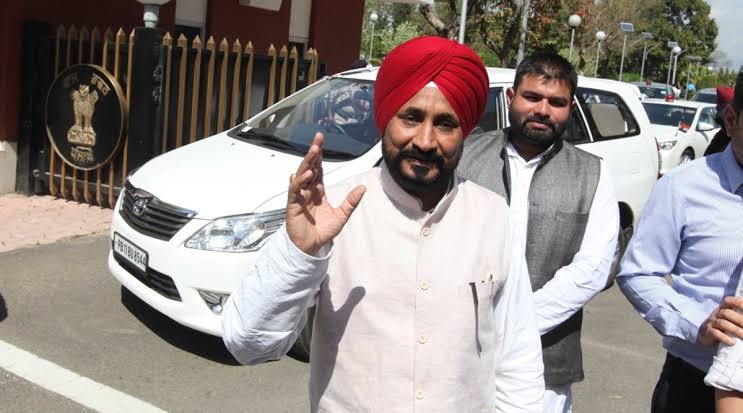 Read more about the article ਦਿੱਲੀ ਵਿੱਚ ਪੰਜਾਬ ਕਾਂਗਰਸ ਦੇ ਆਗੂਆਂ ਦੀ ਅਹਿਮ ਬੈਠਕ, ਸੁਖਜਿੰਦਰ ਰੰਧਾਵਾ ਦੀ ਰਿਹਾਇਸ਼ ‘ਤੇ ਹੋਈ ਮੀਟਿੰਗ