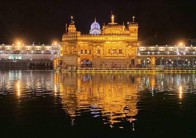Read more about the article ਸ੍ਰੀ ਹਰਿਮੰਦਰ ਸਾਹਿਬ ਦੀ ਗੁਰਬਾਣੀ ਹੁਣ 1000 ਤੋਂ ਵੱਧ ਪਲੇਟਫਾਰਮਾਂ ‘ਤੇ ਲਾਈਵ, SGPC ਨੇ ਅਪਣਾਇਆ ਨਵਾਂ ਰੁਖ