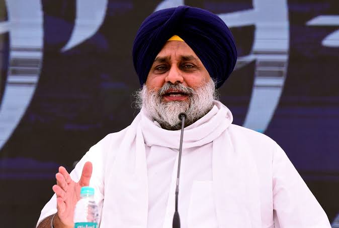 You are currently viewing ‘ਵਾਈਬ ਪੰਜਾਬ ਦੀ’ ਰਾਹੀਂ ਨੌਜਵਾਨਾਂ ਨਾਲ ਸੰਵਾਦ ਕਰ ਰਹੇ ਸੁਖਬੀਰ ਬਾਦਲ
